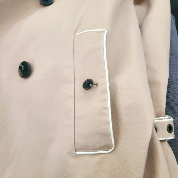 Gap Classic Trench Coat - Picture 7 of 12